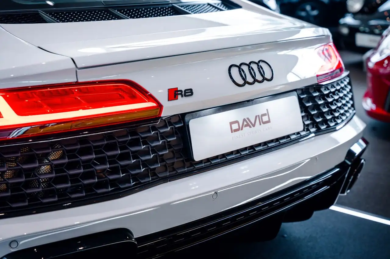 Audi R8 RWD Performance*1. Hand*VAT*Garantie*B&O* — Galería del vehículo 6