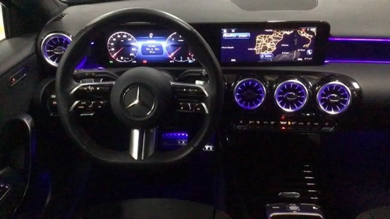 Mercedes-Benz A 180 180d — Galerie du véhicule 9