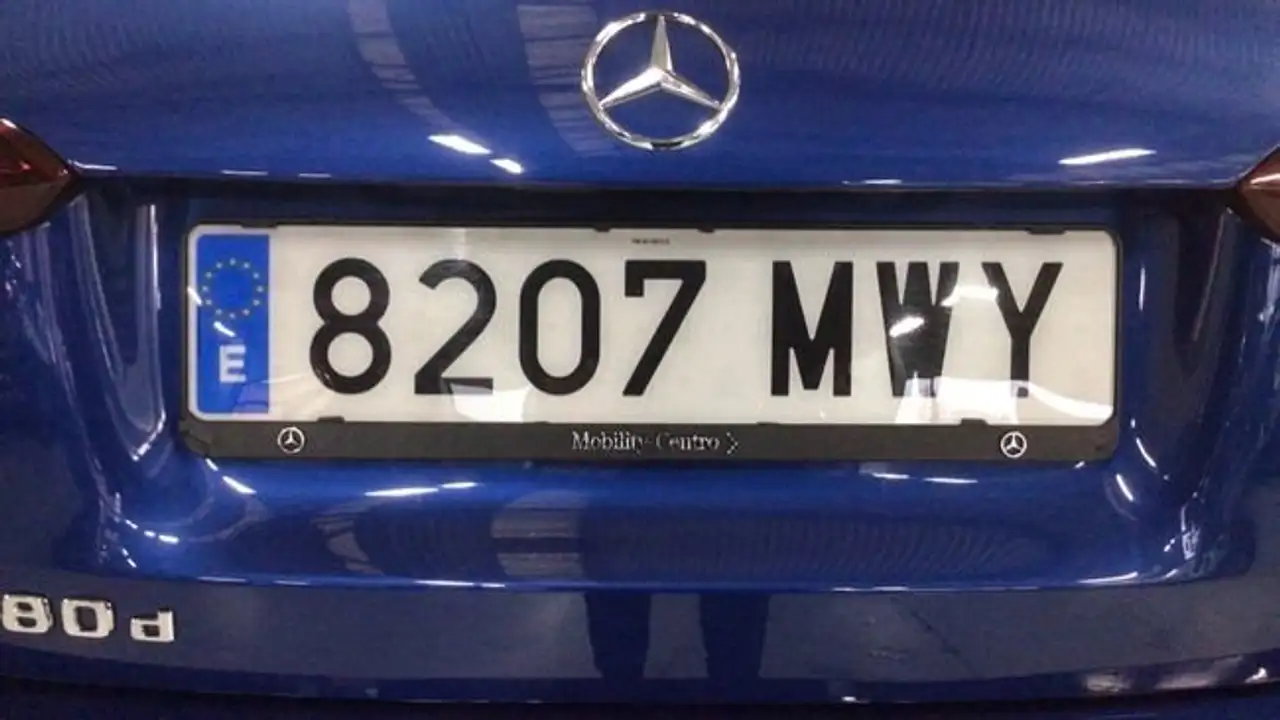 Mercedes-Benz A 180 180d — Galerie du véhicule 25