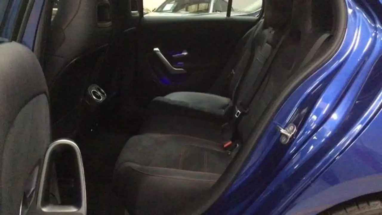 Mercedes-Benz A 180 180d — Galerie du véhicule 11