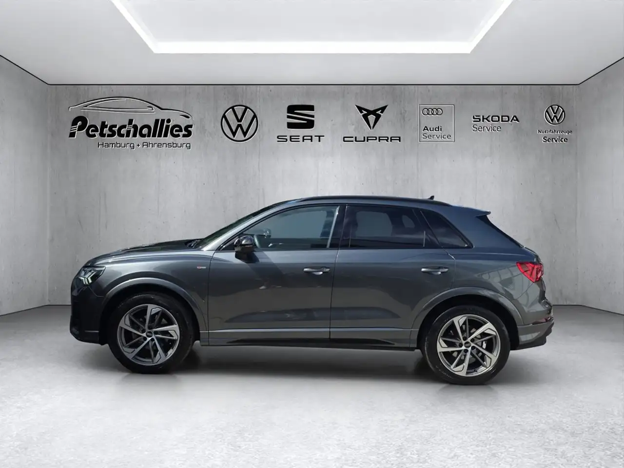 Audi Q3 35 TFSI S line S tronic — معرض صور السيارة 2