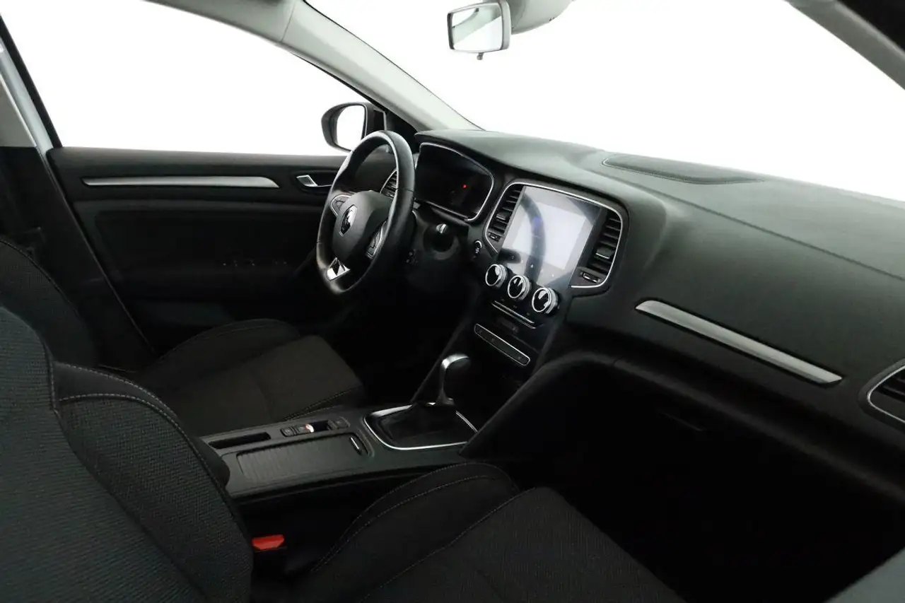 Renault Megane Grandtour TCe 140 Aut. Equilibre LED PDC — Vehicle gallery 12