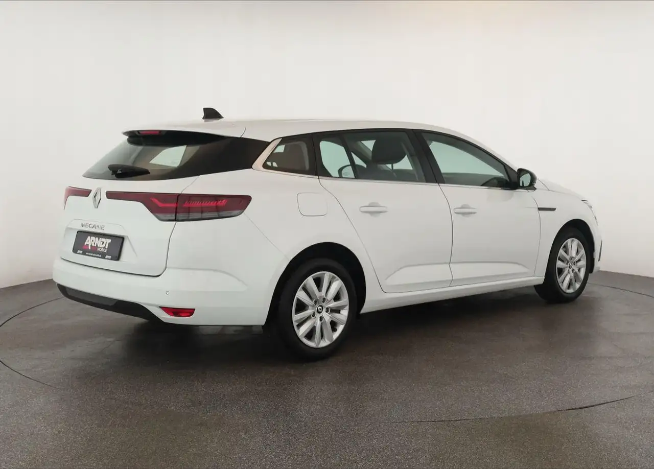 Renault Megane Grandtour TCe 140 Aut. Equilibre LED PDC — Vehicle gallery 5