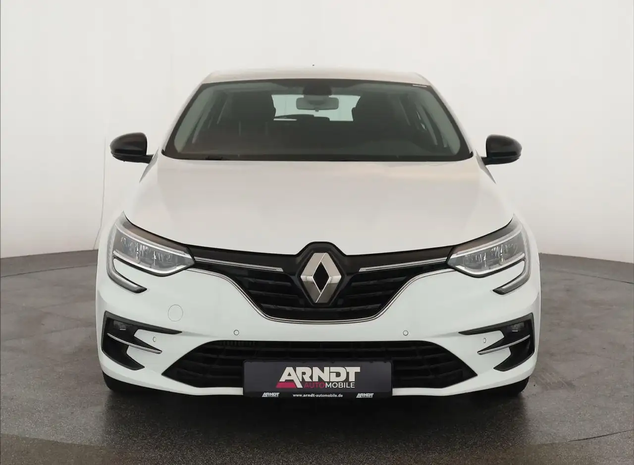 Renault Megane Grandtour TCe 140 Aut. Equilibre LED PDC — Vehicle gallery 3