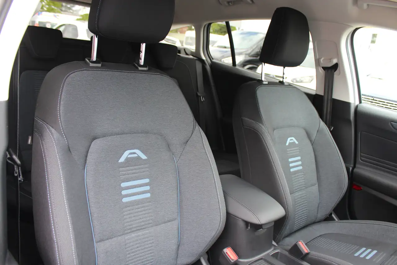 Ford Focus Active X Turnier 1,0EcoBoost*Automatik*AHK*ACC*Nav — Galería del vehículo 11