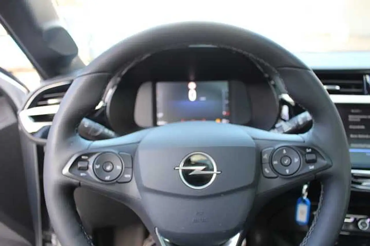 Opel Corsa 1.2 Turbo EU6e GS SPORT ELEGANCE — Vehicle gallery 5