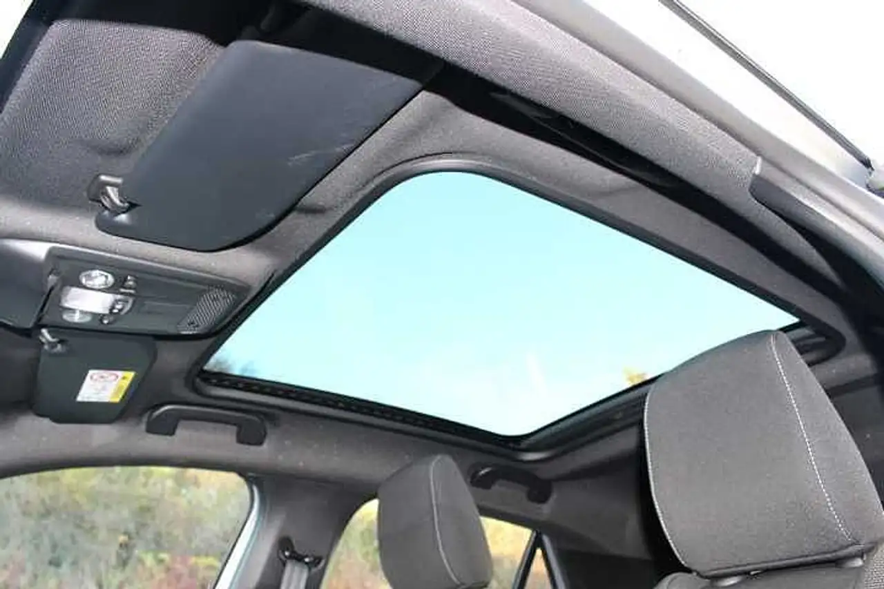 Opel Corsa 1.2 Turbo EU6e GS SPORT ELEGANCE — Vehicle gallery 3