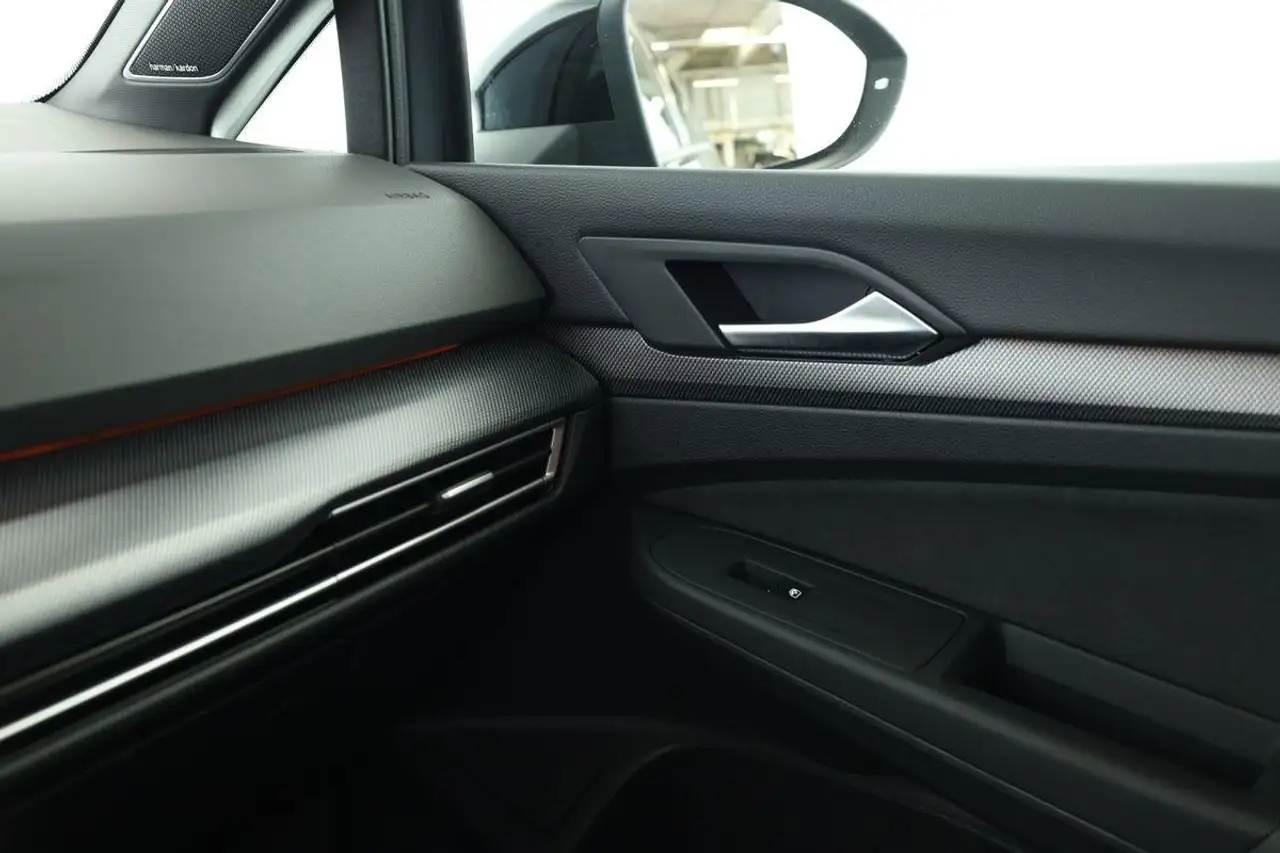 Volkswagen Golf GTI DSG Black IQ.LIGHT Pano HUD HarmanK 19" — Vehicle gallery 20