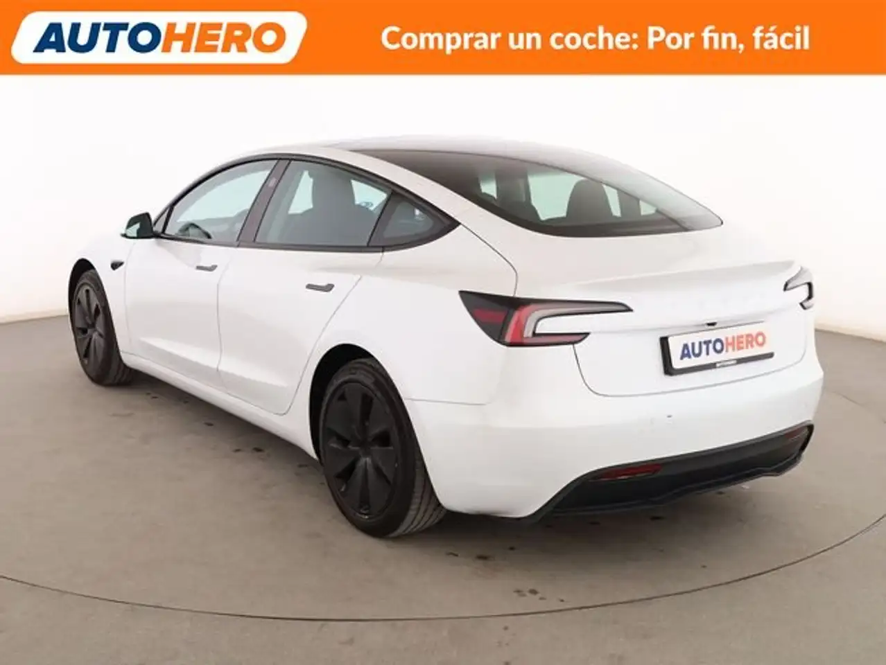 Tesla Model 3 Standard Range — معرض صور السيارة 4