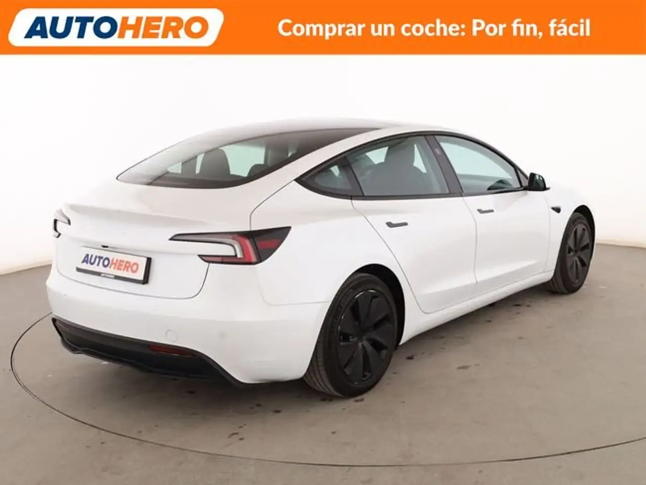 Tesla Model 3 Standard Range — معرض صور السيارة 6