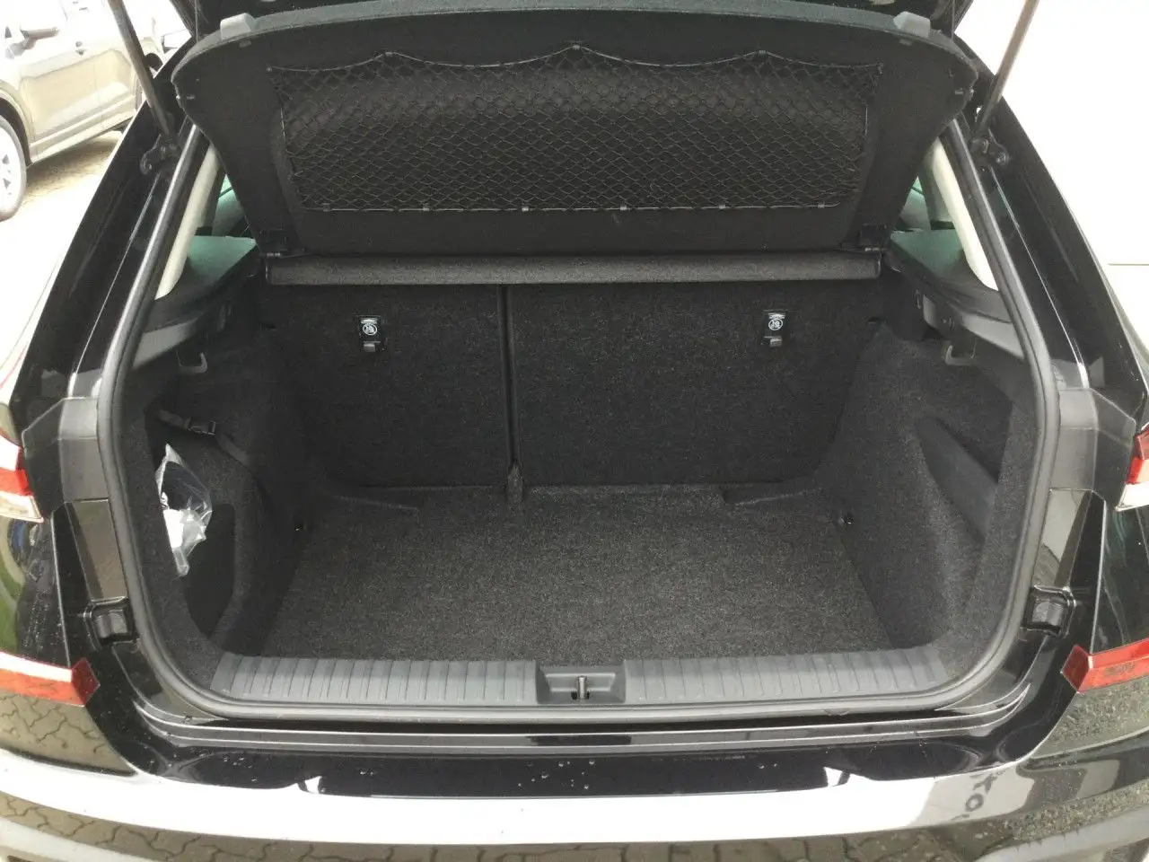 Skoda Kamiq 1.0 TSI DSG Selection LED ACC APP Kamera — معرض صور السيارة 6
