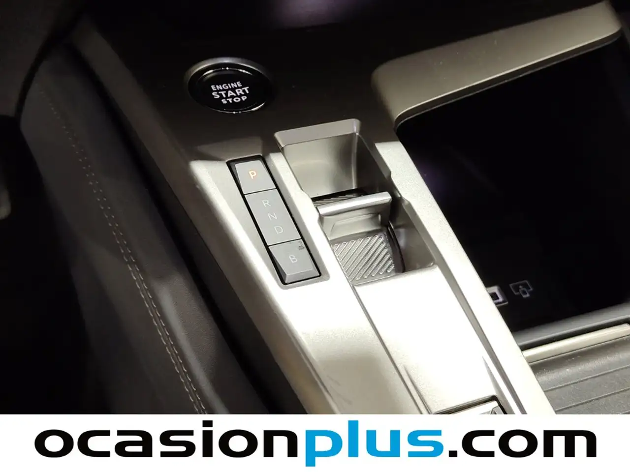 Peugeot 408 Hybrid 180 Allure e-EAT8 — Vehicle gallery 5