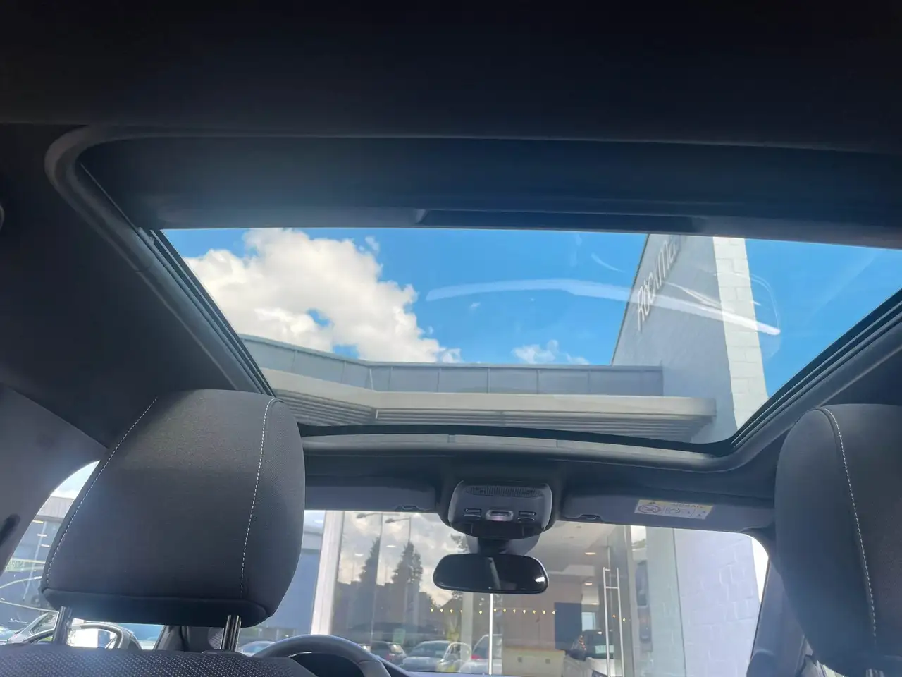 Opel Corsa F sport Panorama CarPlay Kamera SHZ — Vehicle gallery 6