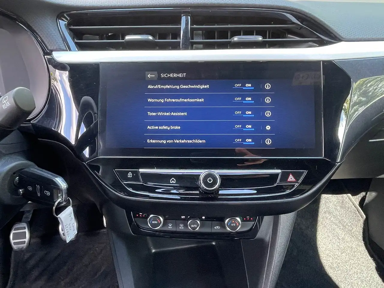 Opel Corsa F sport Panorama CarPlay Kamera SHZ — Vehicle gallery 18