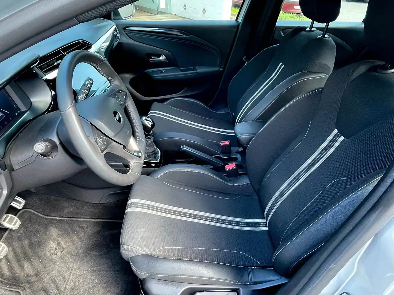 Opel Corsa F sport Panorama CarPlay Kamera SHZ — Vehicle gallery 8