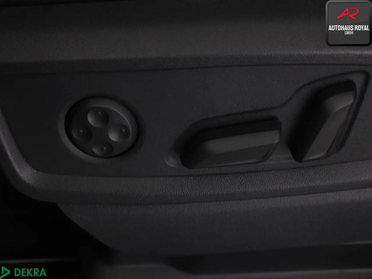 Audi Q5 50 TFSI e qu 3x S Line MATRIX,KEYLESS,MEMORY — Galería del vehículo 25