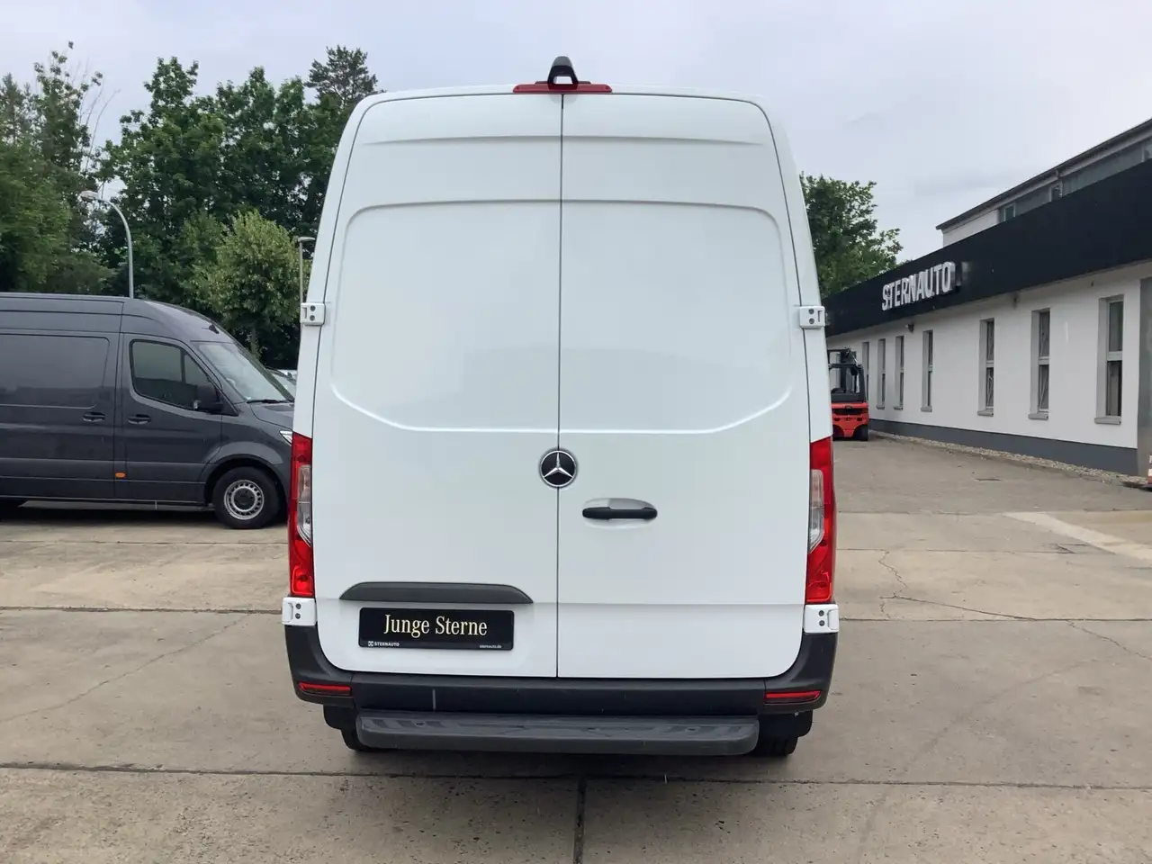 Mercedes-Benz Sprinter eSprinter 314 KA HD Select/Navi LED Kamera Klima — Galería del vehículo 6