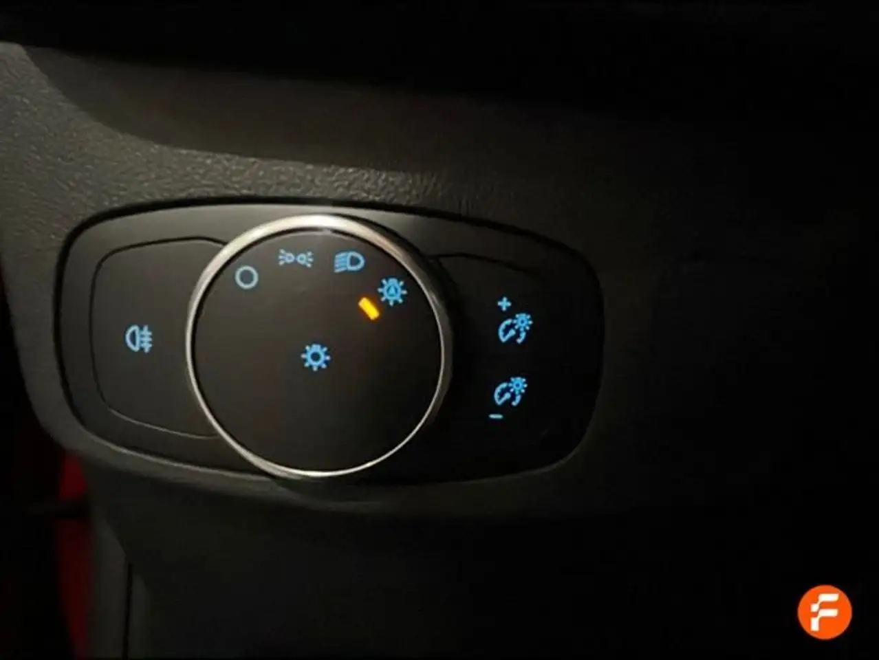 Ford Focus 2.3 Ecoboost ST Edition — Galería del vehículo 16