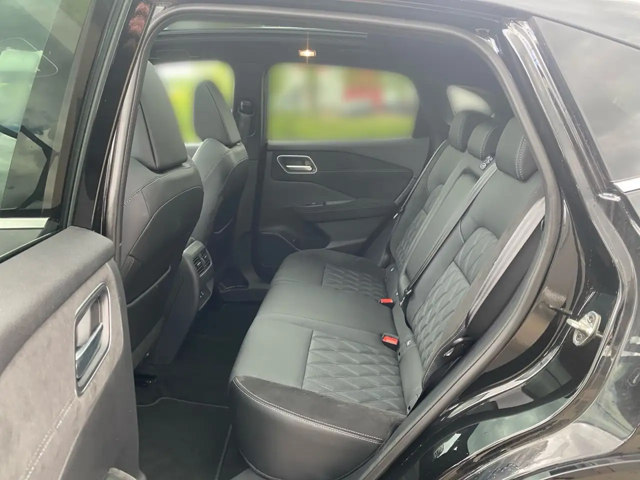 Nissan Qashqai QASHQAI MY24 1.3 DIG-T MHEV MCVT TEKNA+ — معرض صور السيارة 12