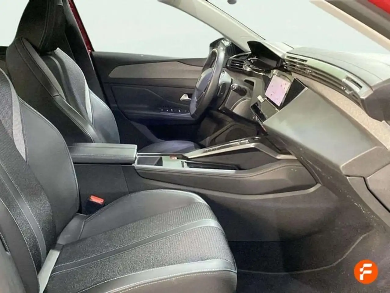 Peugeot 308 SW 1.2 PureTech S&S Allure EAT8 130 — Vehicle gallery 10