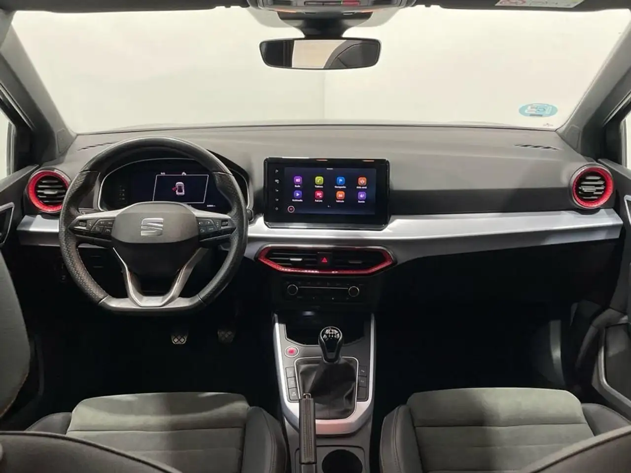 SEAT Arona 1.0 TSI S&S FR XM 115 — Vehicle gallery 4