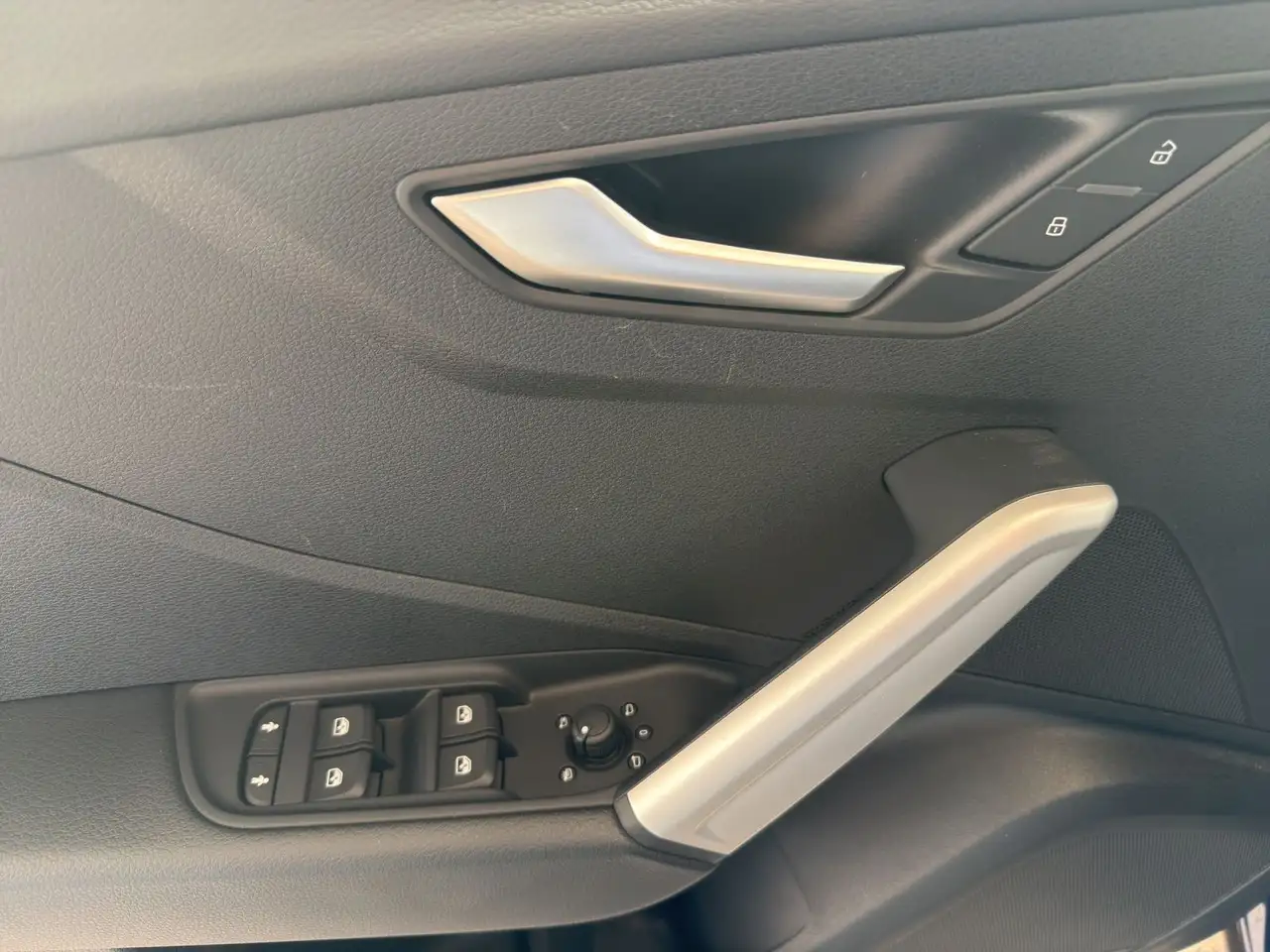 Audi Q2 30 TFSI ADVANCED ASSIST KAMERA LM17 — معرض صور السيارة 8