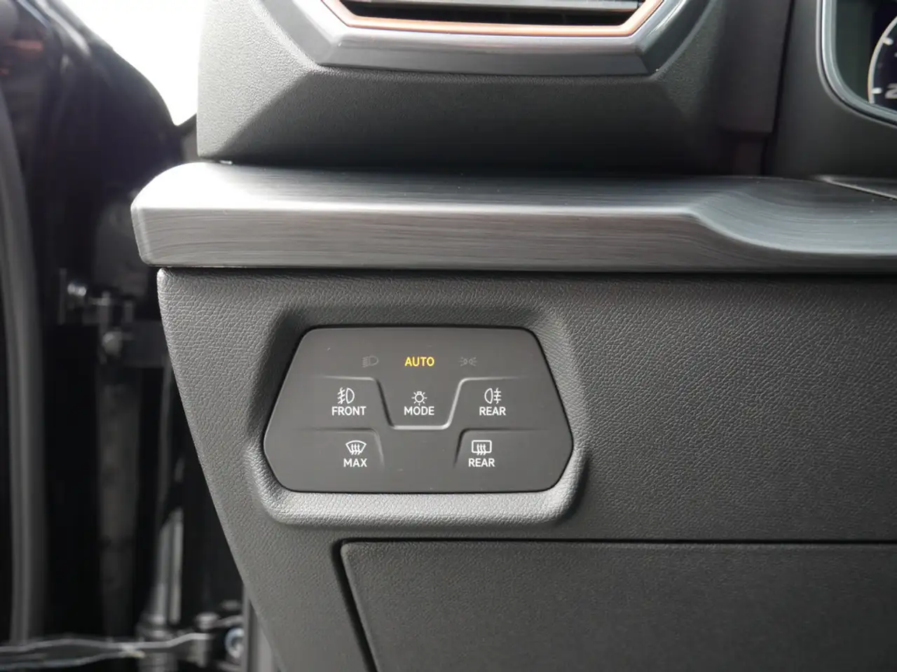 CUPRA Formentor 2.5 TSI VZ5 4Drive 360° PANO MATRIX — Vehicle gallery 19