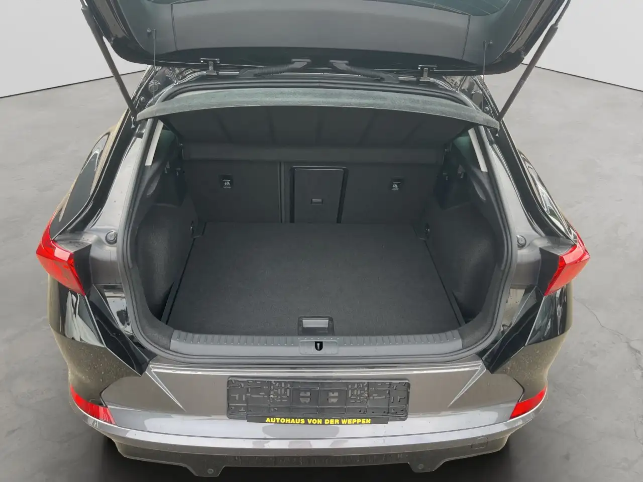 CUPRA Formentor TSI DSG Navi 5JGar AHK Kamera SHZ — معرض صور السيارة 10