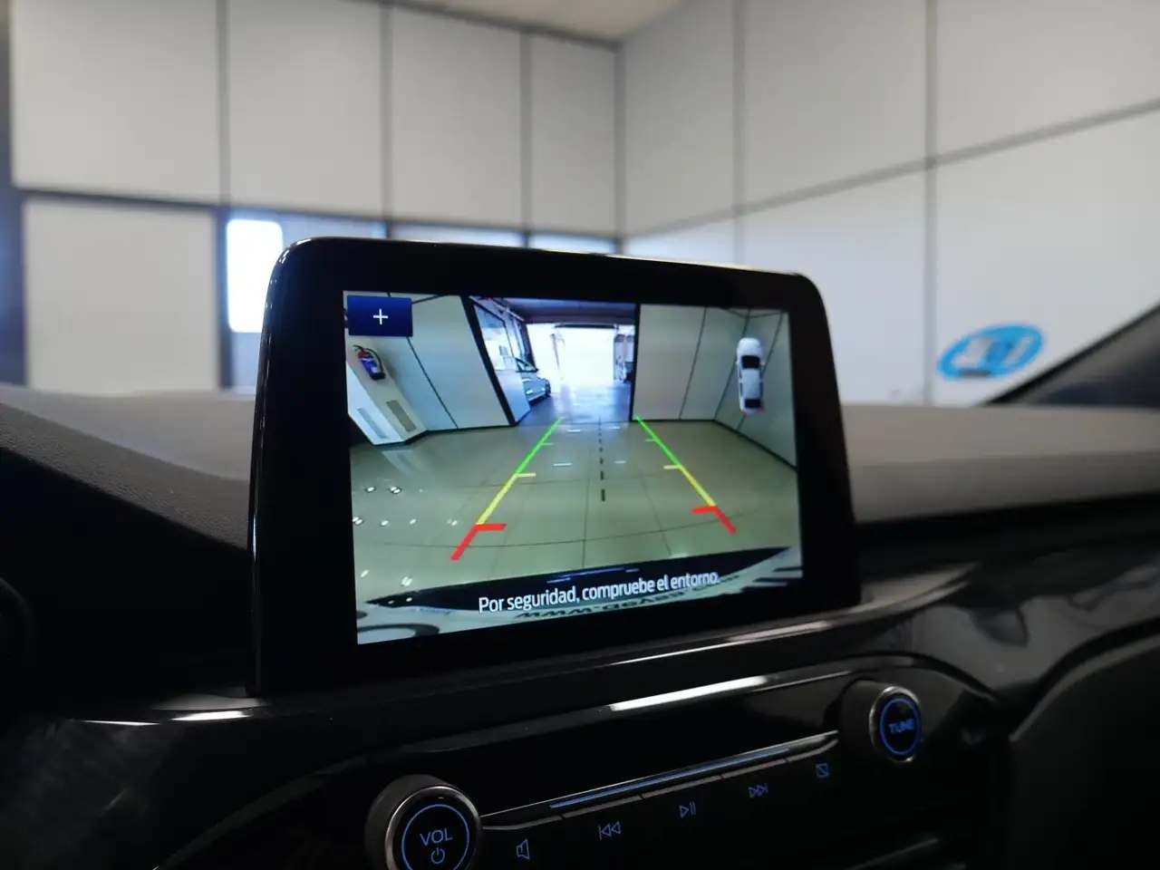 Ford Kuga ST-Line X 2.5 Duratec PHEV 165kW Auto — Vehicle gallery 12
