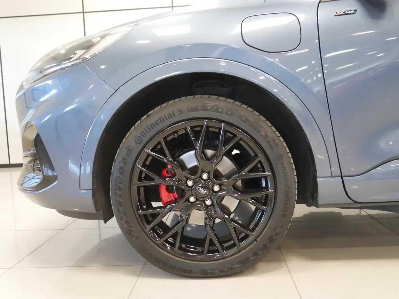 Ford Kuga ST-Line X 2.5 Duratec PHEV 165kW Auto — Vehicle gallery 4