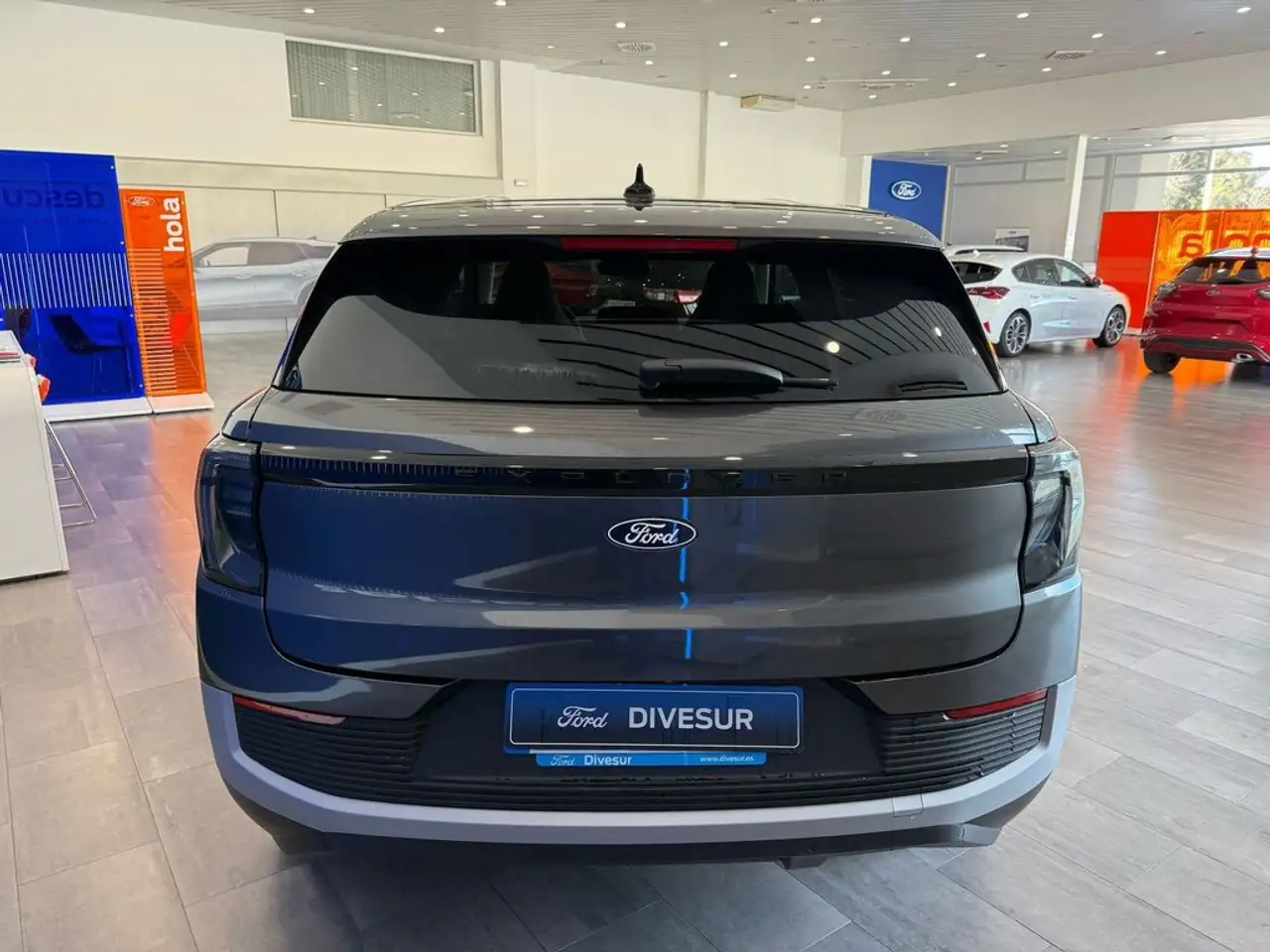 Ford Explorer RWD Rango Extendido Premium 77kWh — Vehicle gallery 4
