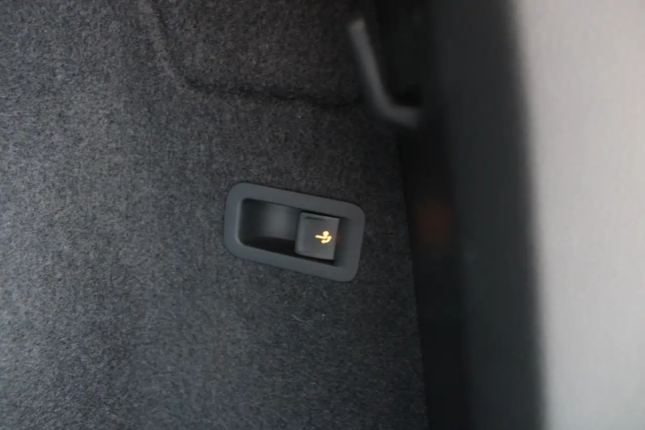 CUPRA Ateca ACC AHK DSG NAV Kamera SH — معرض صور السيارة 12