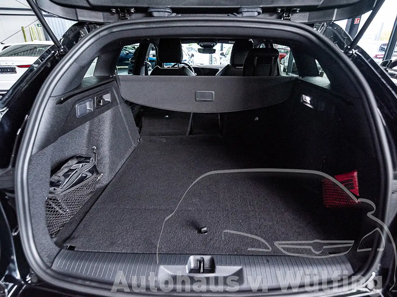 Opel Astra Sports Tourer GS-Line Automatik +TECH-PAKET/LED-MATRIX+INFOTAINMENT-PAKET+ — Vehicle gallery 26