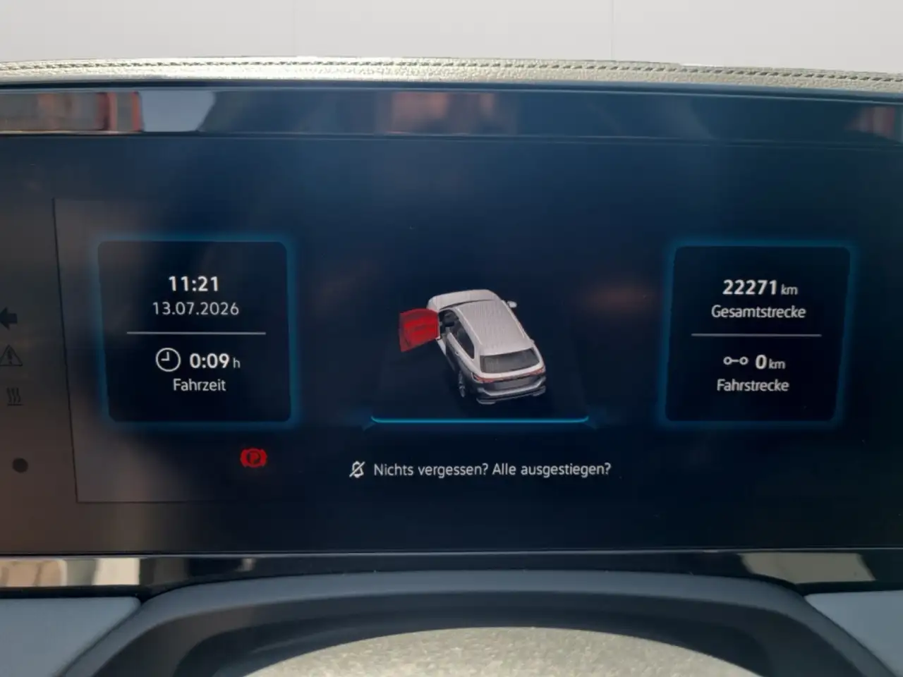 Volkswagen Passat Variant 1.5 eTSI DSG Business LED AHK Navi HUD Rear View A — معرض صور السيارة 12
