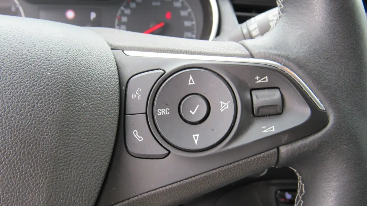Opel Crossland X Elegance Automatik*PDC-SHZ-NAVI* — Vehicle gallery 22