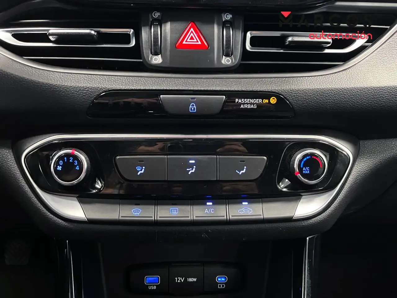 Hyundai i30 1.0 TGDI Klass 48V 100 — معرض صور السيارة 28