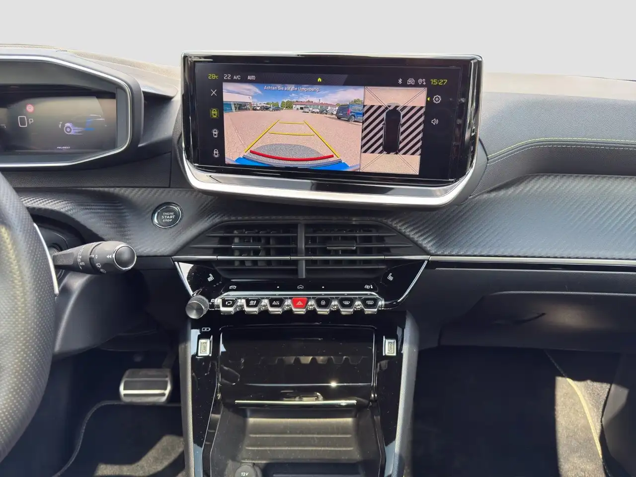 Peugeot 2008 Hybrid 145 GT -AHK -ACC — Galería del vehículo 16