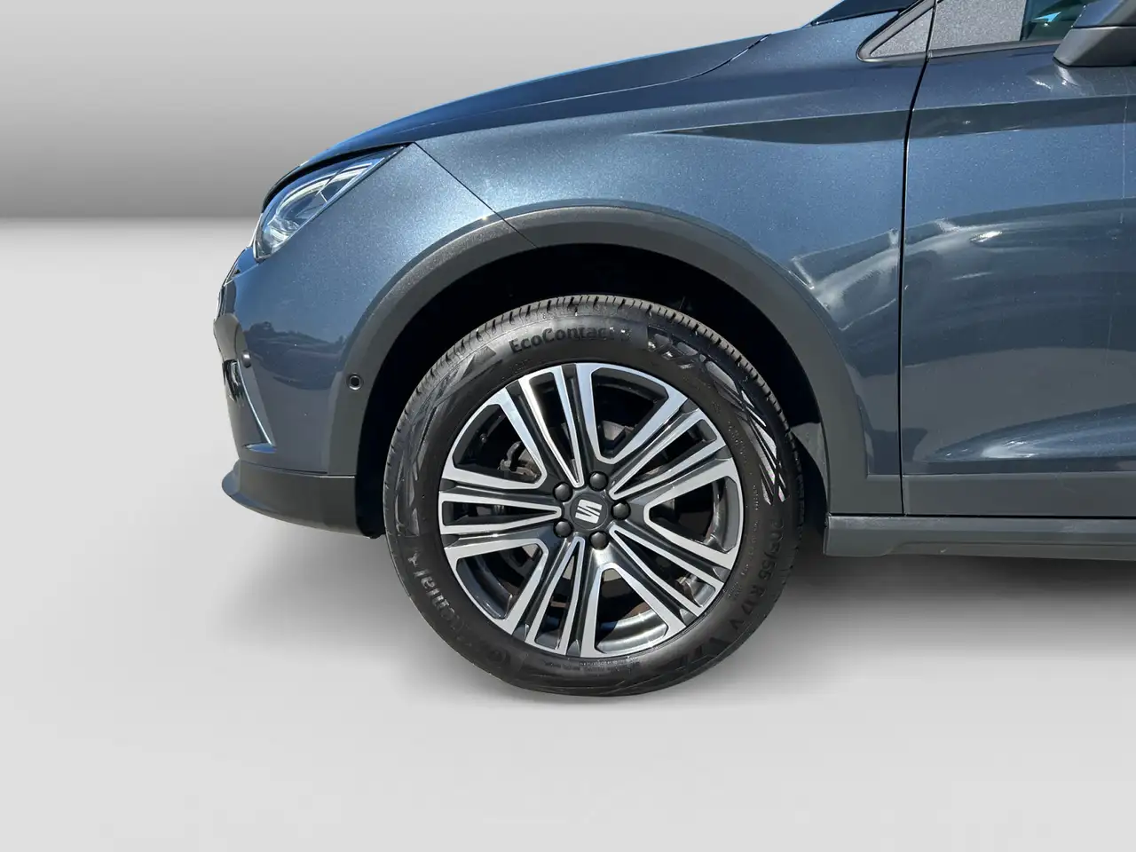 SEAT Arona 1.0TSI DSG Style AHK ACC LED Cam Parklenk — Vehicle gallery 5