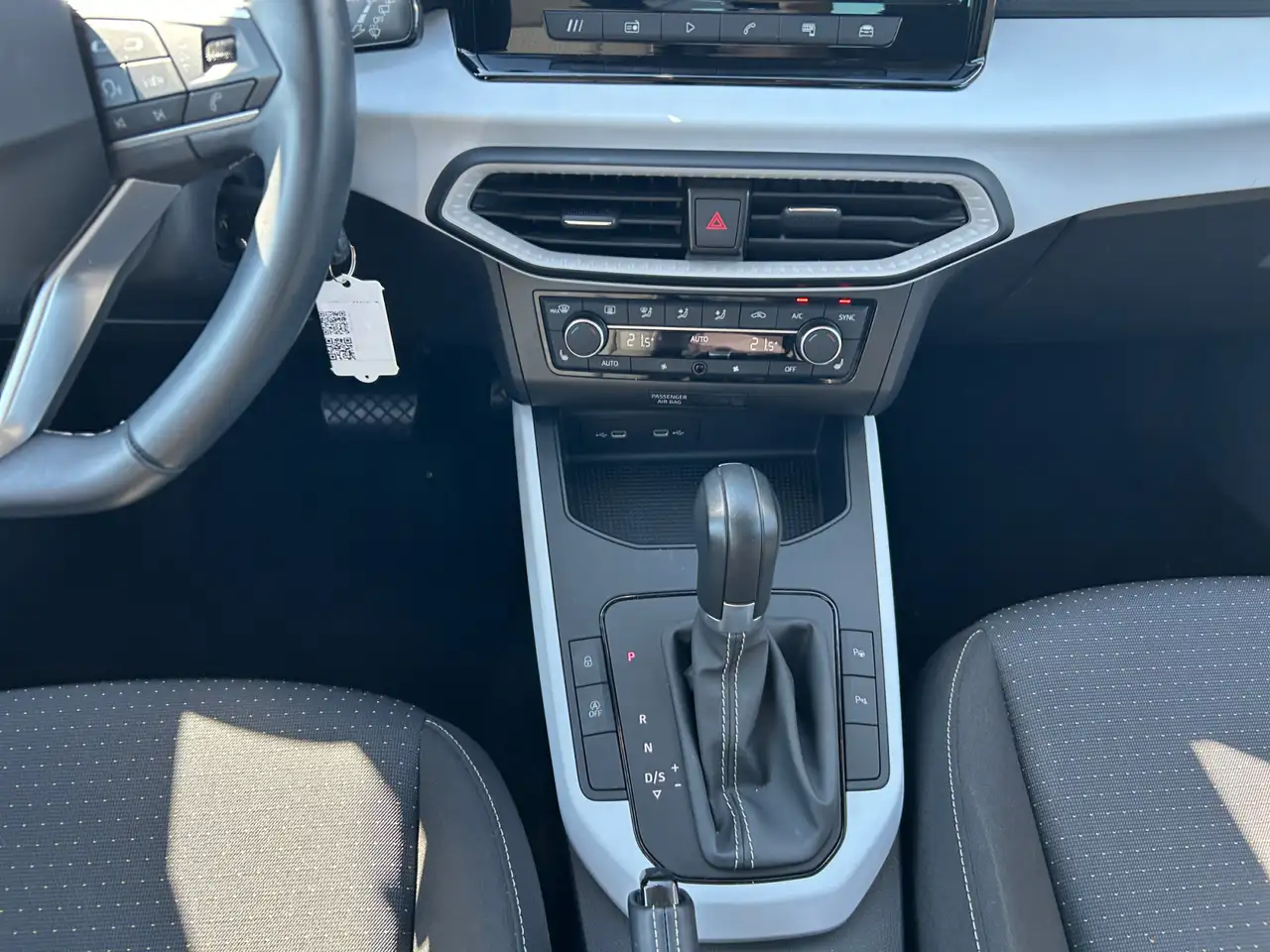 SEAT Arona 1.0TSI DSG Style AHK ACC LED Cam Parklenk — Vehicle gallery 8