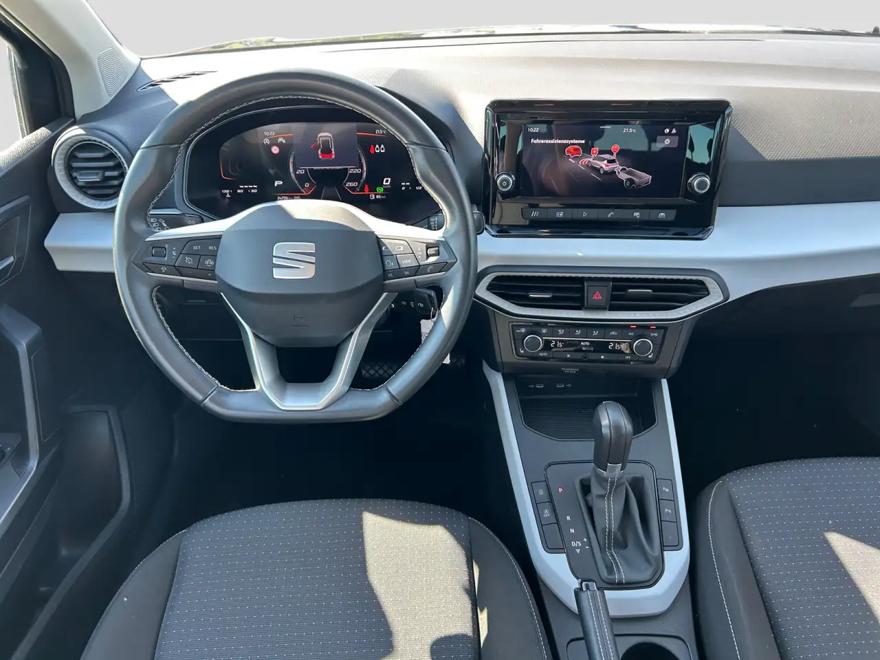 SEAT Arona 1.0TSI DSG Style AHK ACC LED Cam Parklenk — Vehicle gallery 6