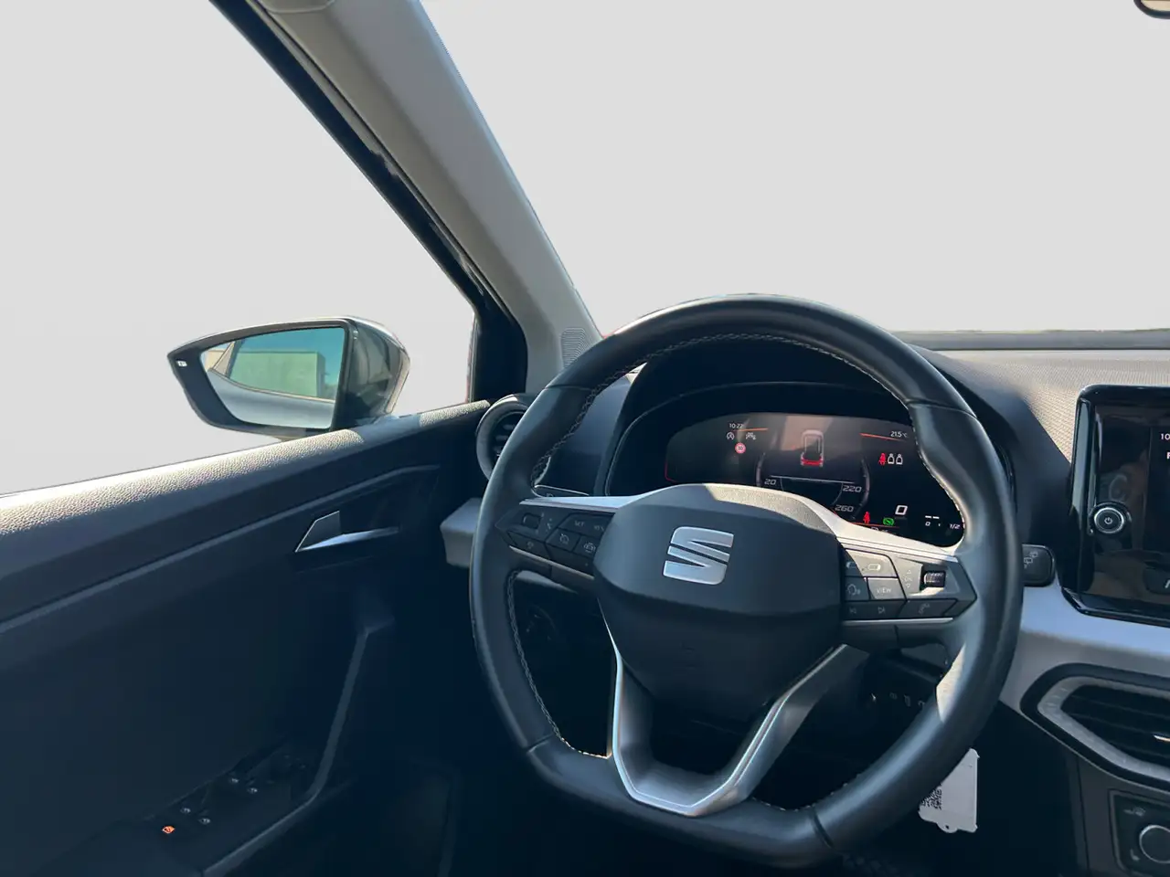 SEAT Arona 1.0TSI DSG Style AHK ACC LED Cam Parklenk — Vehicle gallery 9