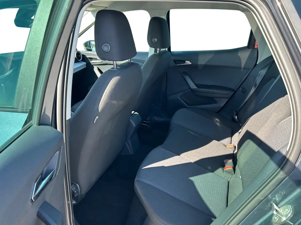 SEAT Arona 1.0TSI DSG Style AHK ACC LED Cam Parklenk — Vehicle gallery 11