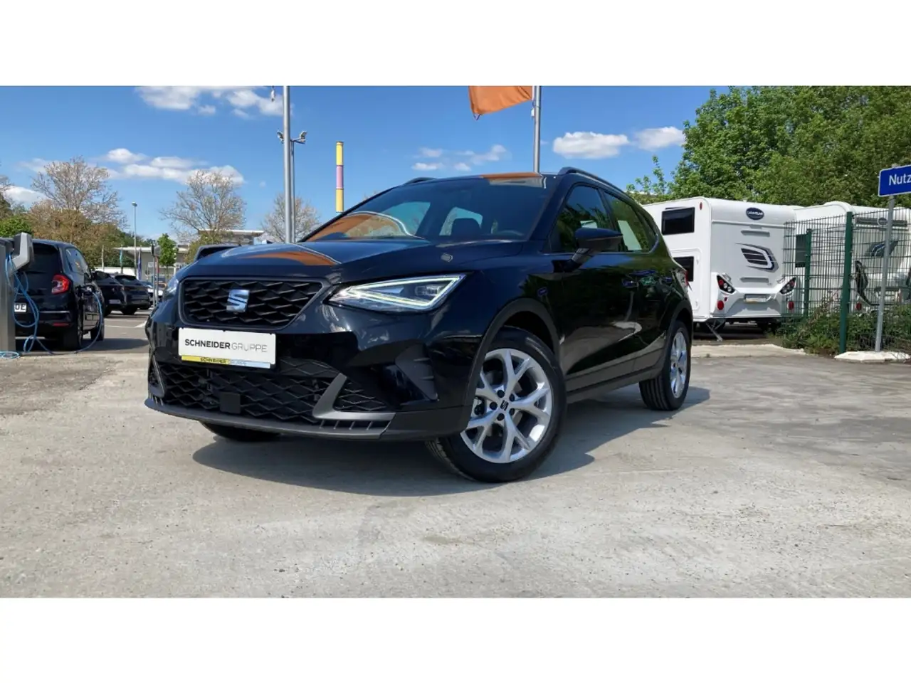 SEAT Arona 1.0 TSI FR +SHZ+NAVI+ACC+LED+TOUCH+KLIMA+ — Vehicle gallery 24