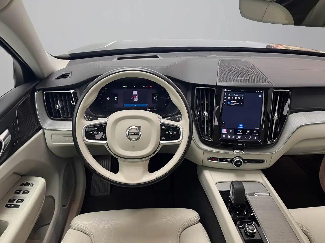 Volvo XC60 2.0 T6 AWD Recharge Ultra Dark Auto — Vehicle gallery 22