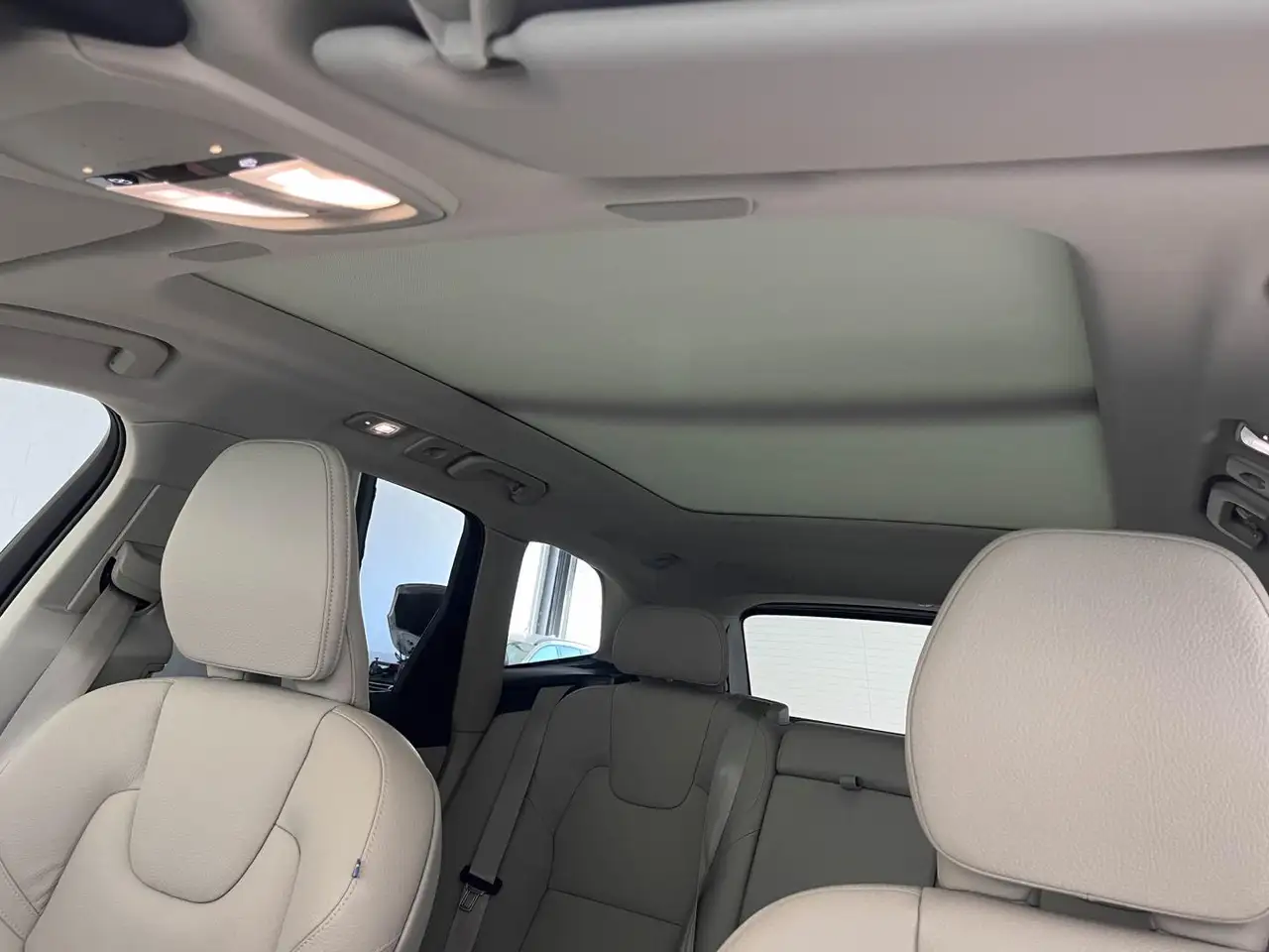 Volvo XC60 2.0 T6 AWD Recharge Ultra Dark Auto — Vehicle gallery 29