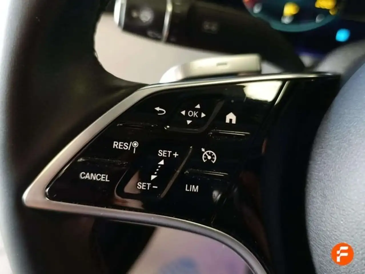 Mercedes-Benz E 200 — معرض صور السيارة 12