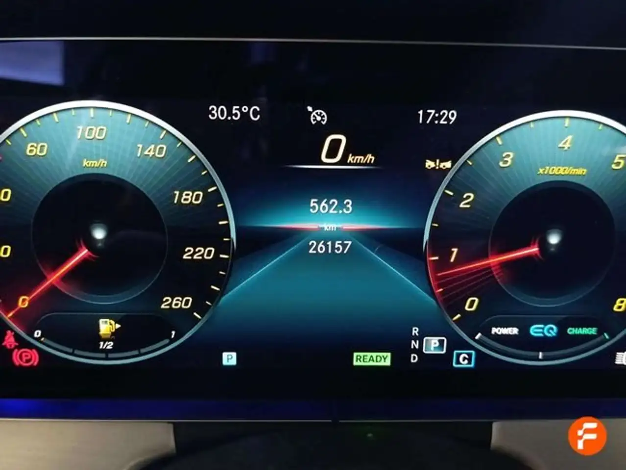 Mercedes-Benz E 200 — معرض صور السيارة 14