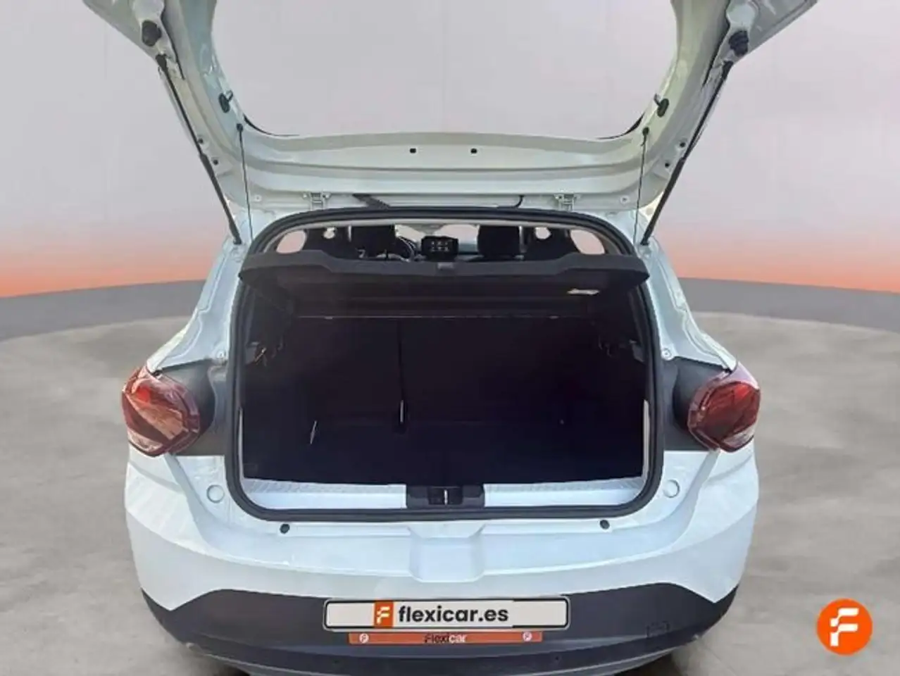 Dacia Sandero Stepway ECO-G Essential 74kW — معرض صور السيارة 24