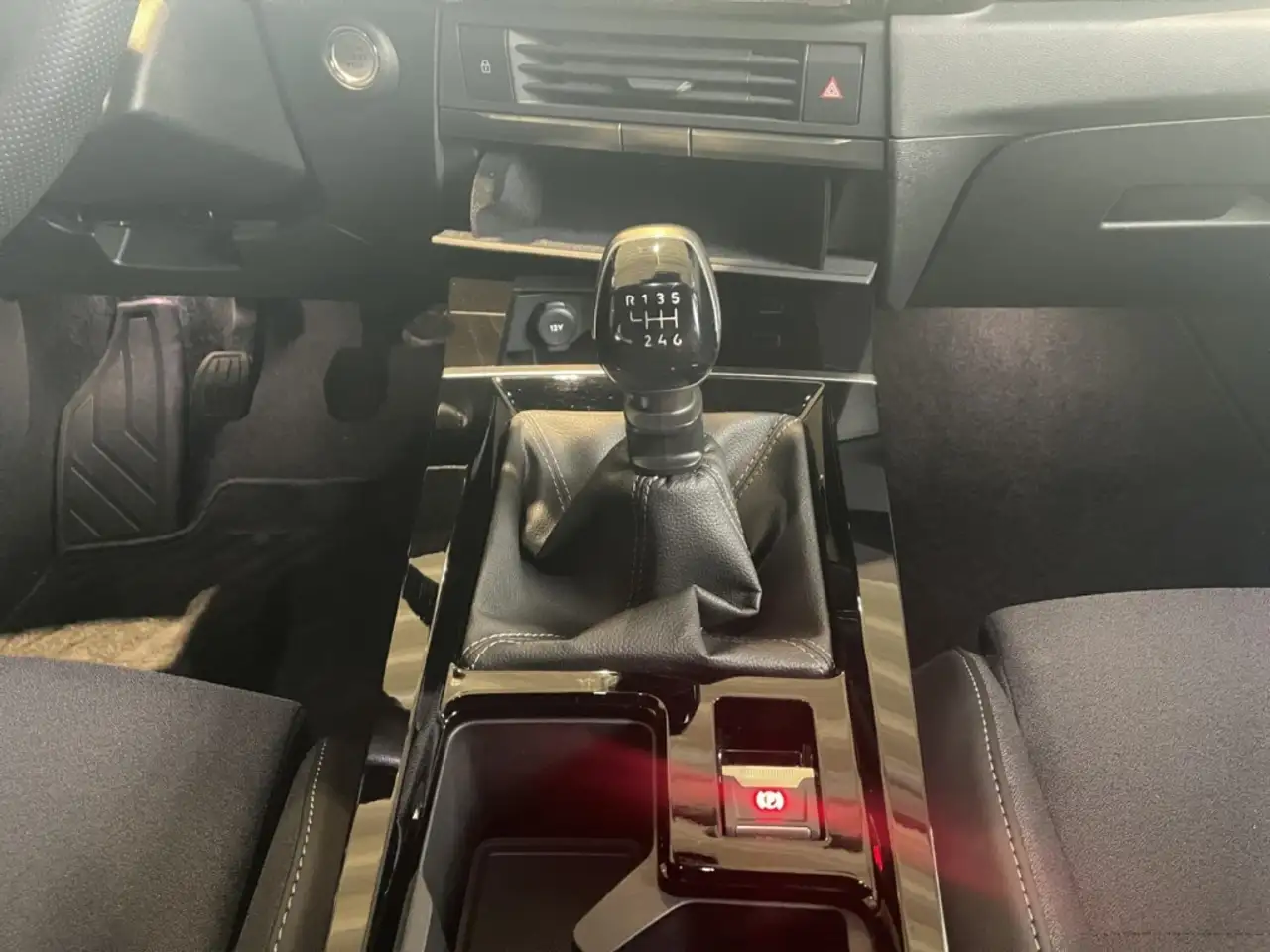Opel Astra L ST GS Keyless LED Rückfahrkam. PDCv+h — معرض صور السيارة 14