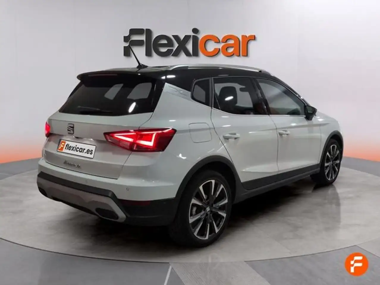 SEAT Arona 1.5 EcoTSI S&S Special Edition DSG7 150 — معرض صور السيارة 8